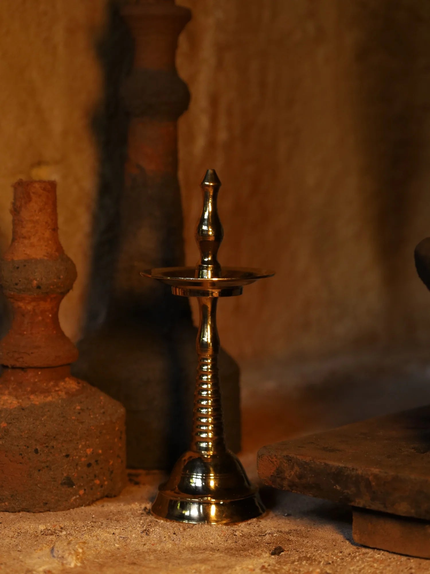 Brass Nilavilakku (Traditional Lamp)